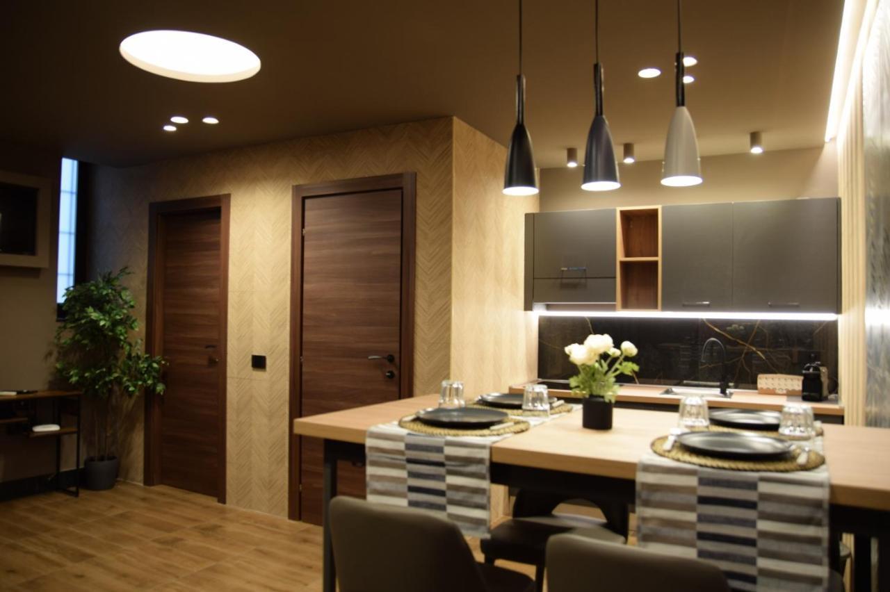 Rebecca House Suites Катания Екстериор снимка
