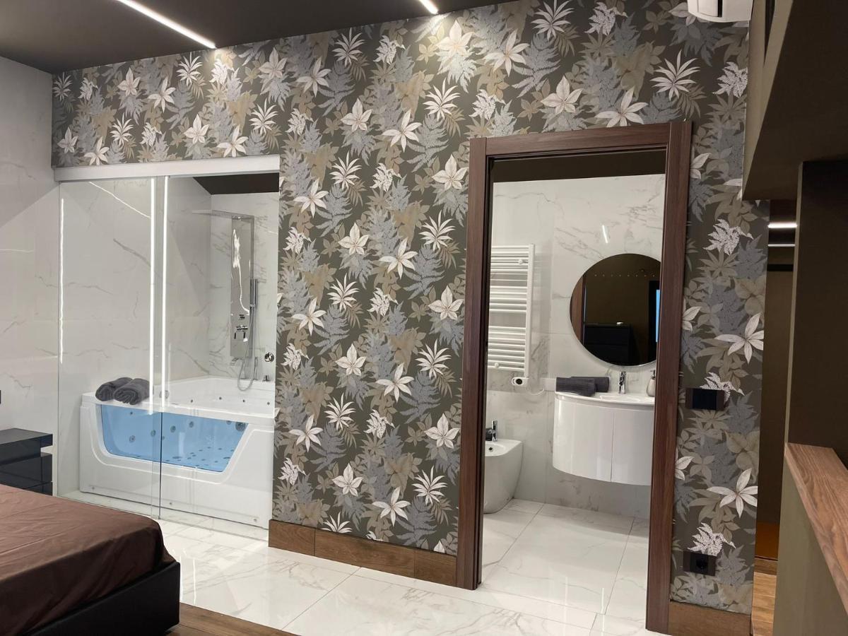 Rebecca House Suites Катания Екстериор снимка