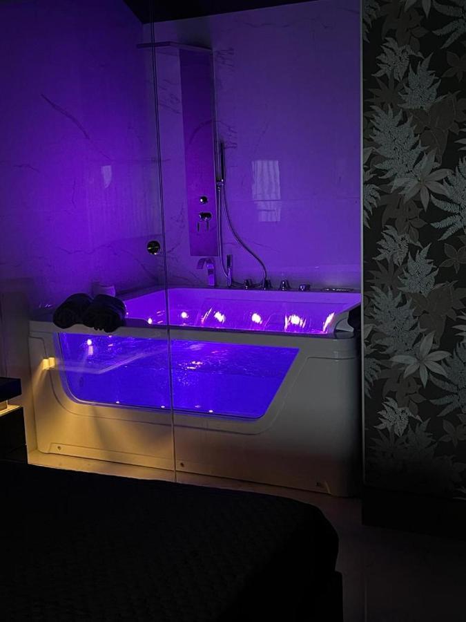 Rebecca House Suites Катания Екстериор снимка